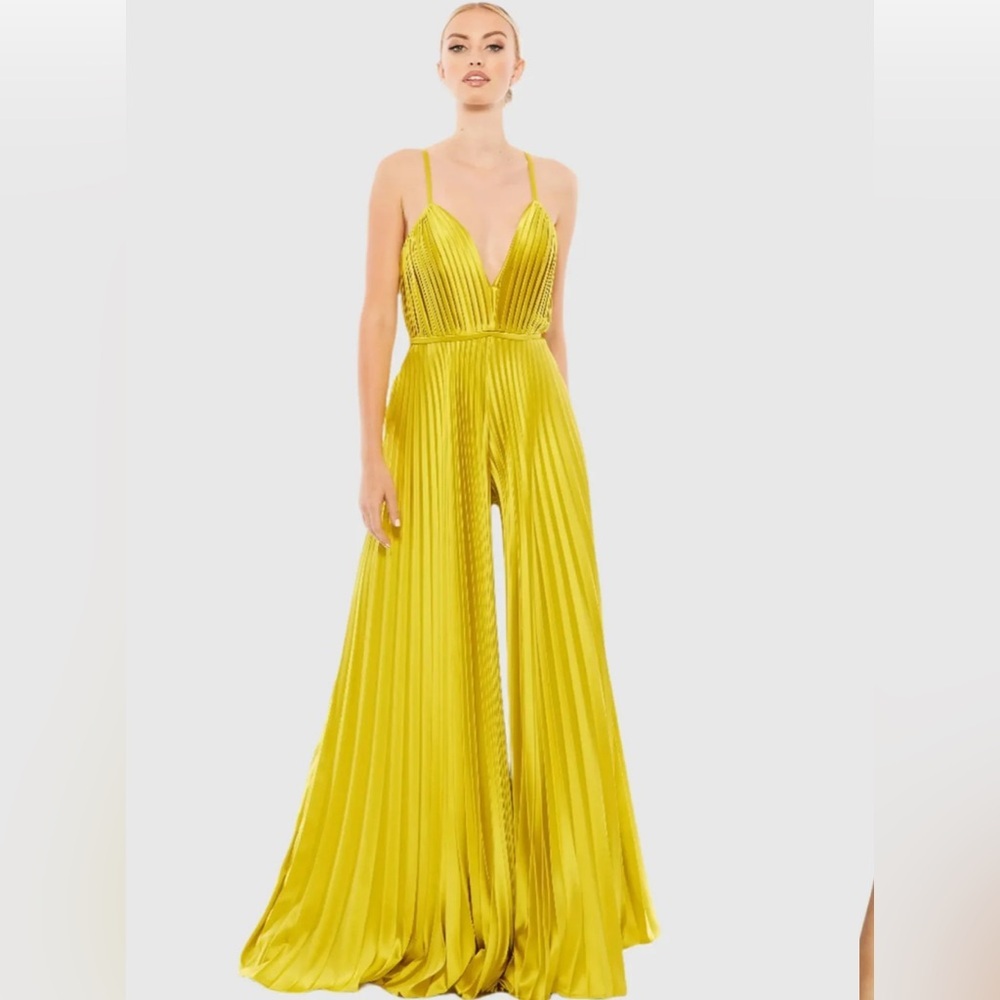 IEENA FOR MAC DUGGAL Green Pleated Plunge Neck Wide Leg Jumpsuit size 12